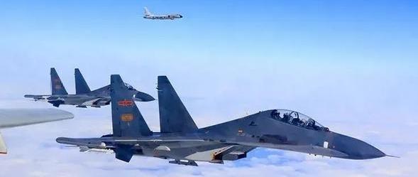 黄海对峙是典型的解放军“高压试探与战术摊牌”。美军选在大年初二这一特殊时点，