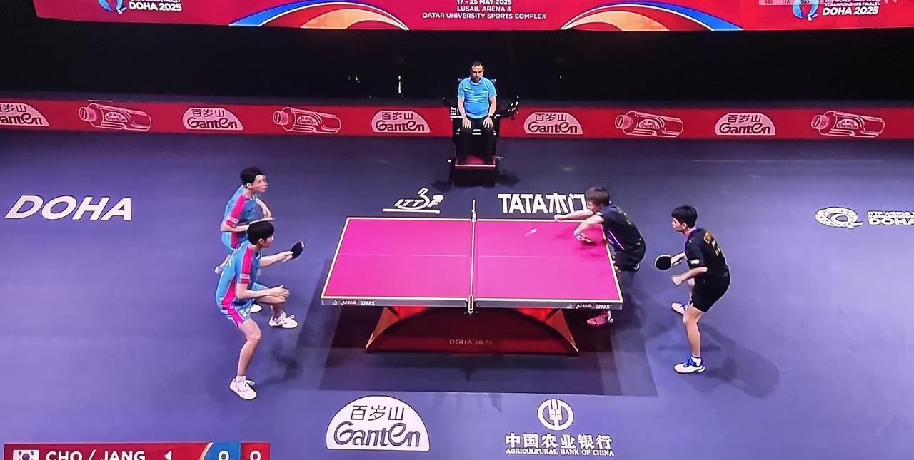 双林组合打得太棒了！林诗栋/林高远今晚对阵韩国张禹珍/赵大成组合，打得干脆利落，