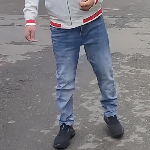 偏瘫后想走路？先别急！这7个条件达标了再迈步第一，躯干和骨盆能控制站着不