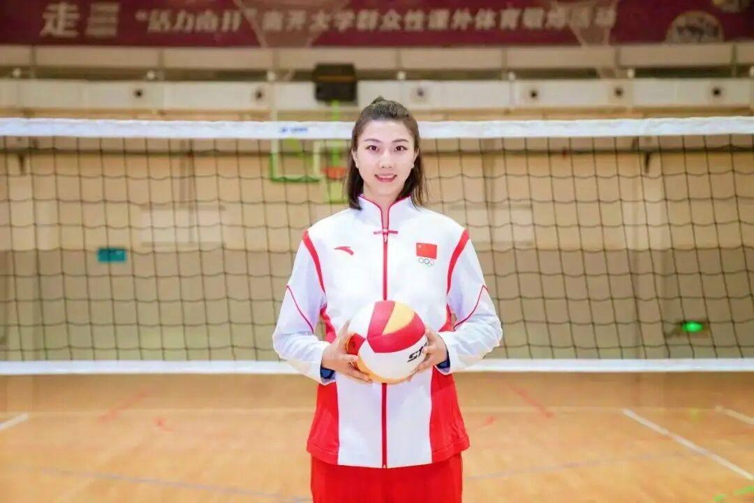中国女排名将传来好消息，根据南开大学的官方消息，12月26日，世界冠军、奥运冠军