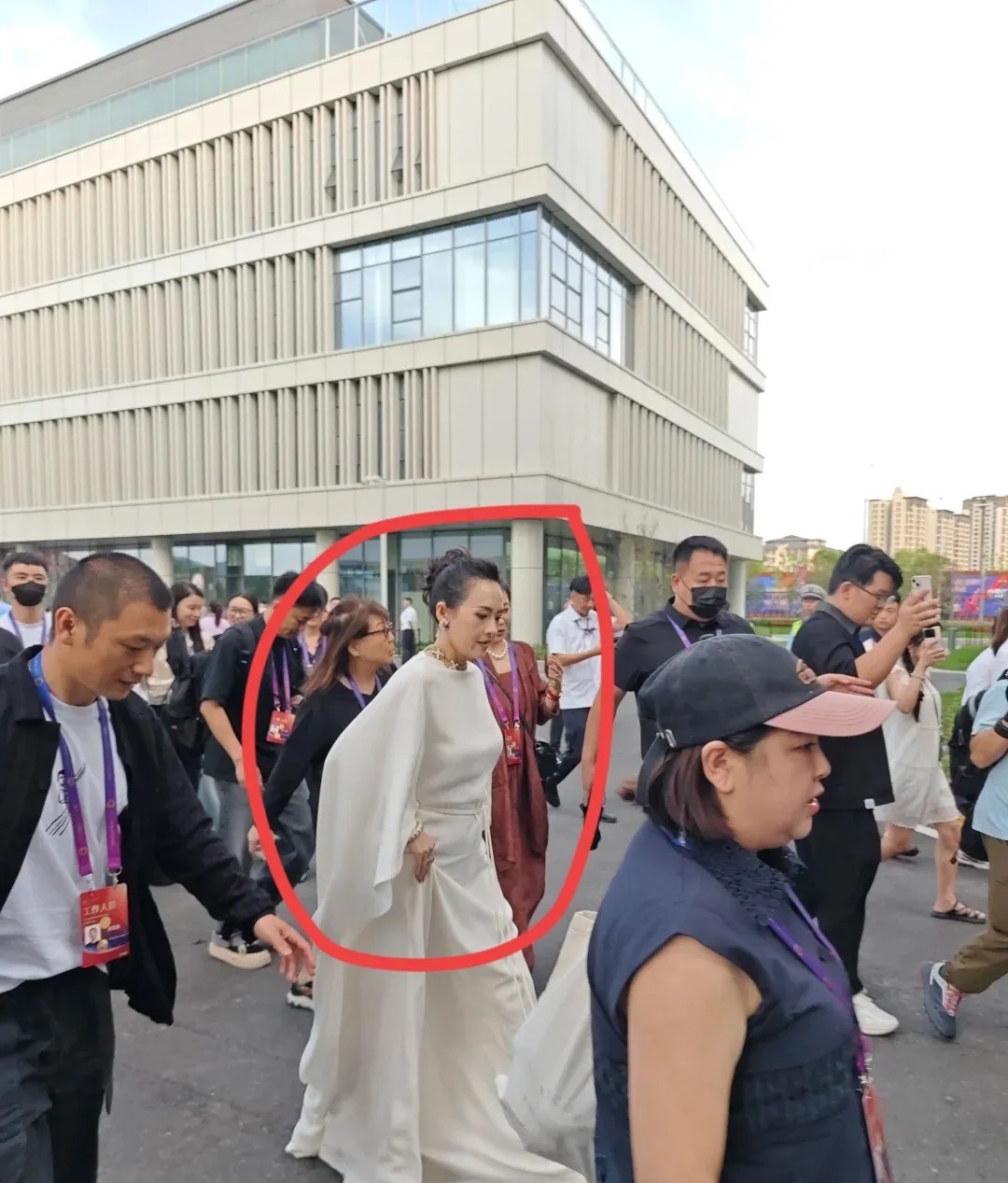 46岁的章子怡该做的都做了，果然没了男人更厉害了结婚了，离婚了，成影后了，离