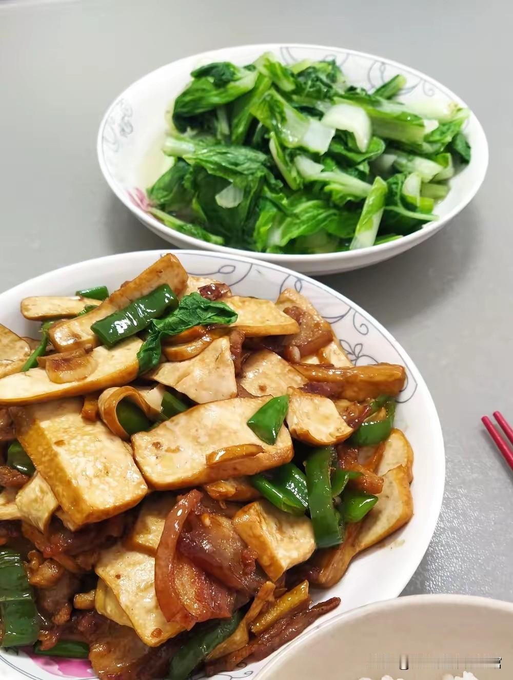 网上借几十万跑路出国打工，以为能白得一笔钱？实则是把自己逼入绝境总有人异想