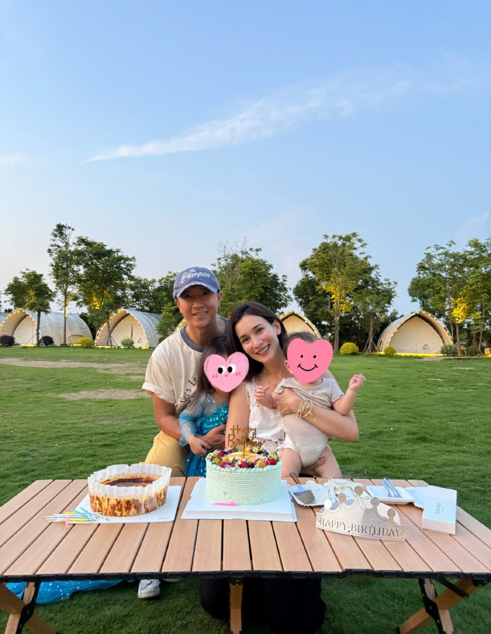 韩庚卢靖姗带娃度假，小朋友都长这么大了！卢靖姗迎来41岁生日，她在个人社交平