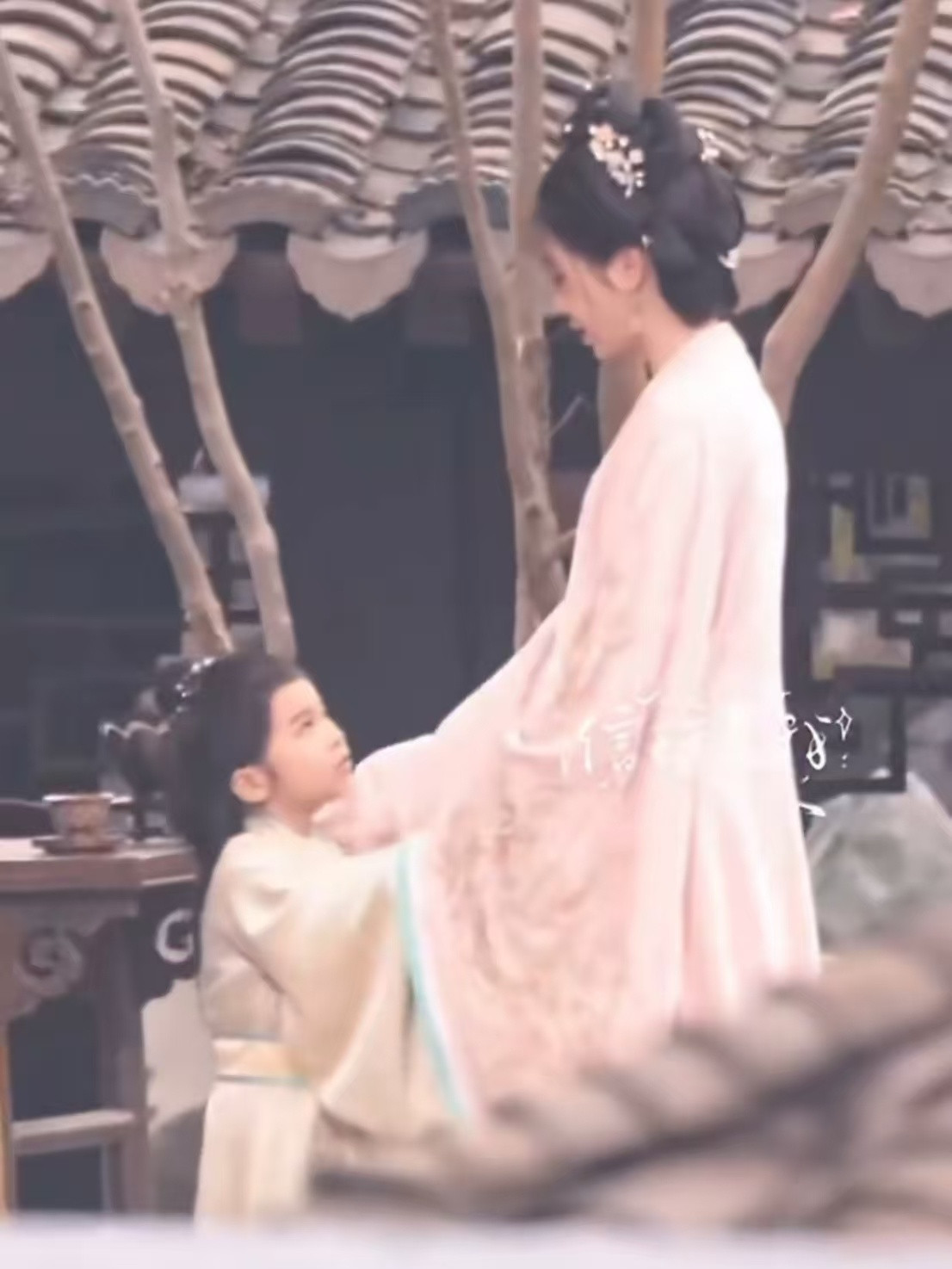 虞书欣粉色主母妈咪虞书欣主母妈咪实感虞书欣粉色主母妈咪，哇塞哇塞，真是不错