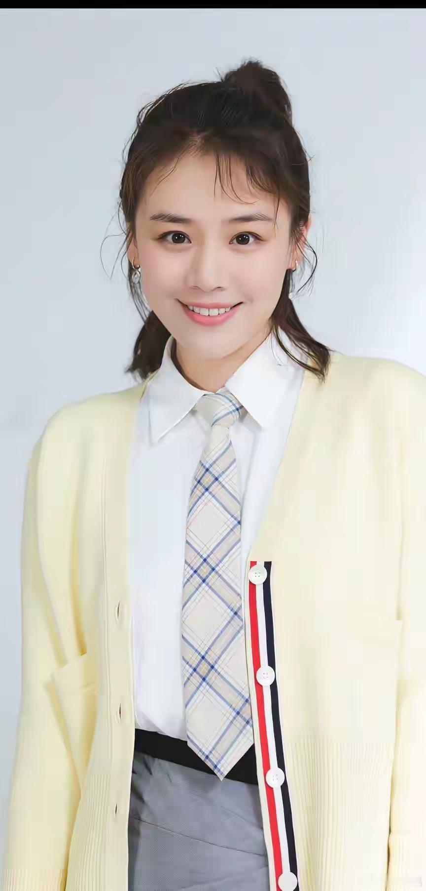 1.马思纯已经彻底与渣男分开，当初送的车子房子都没要回来，就是送给对方分手费，别