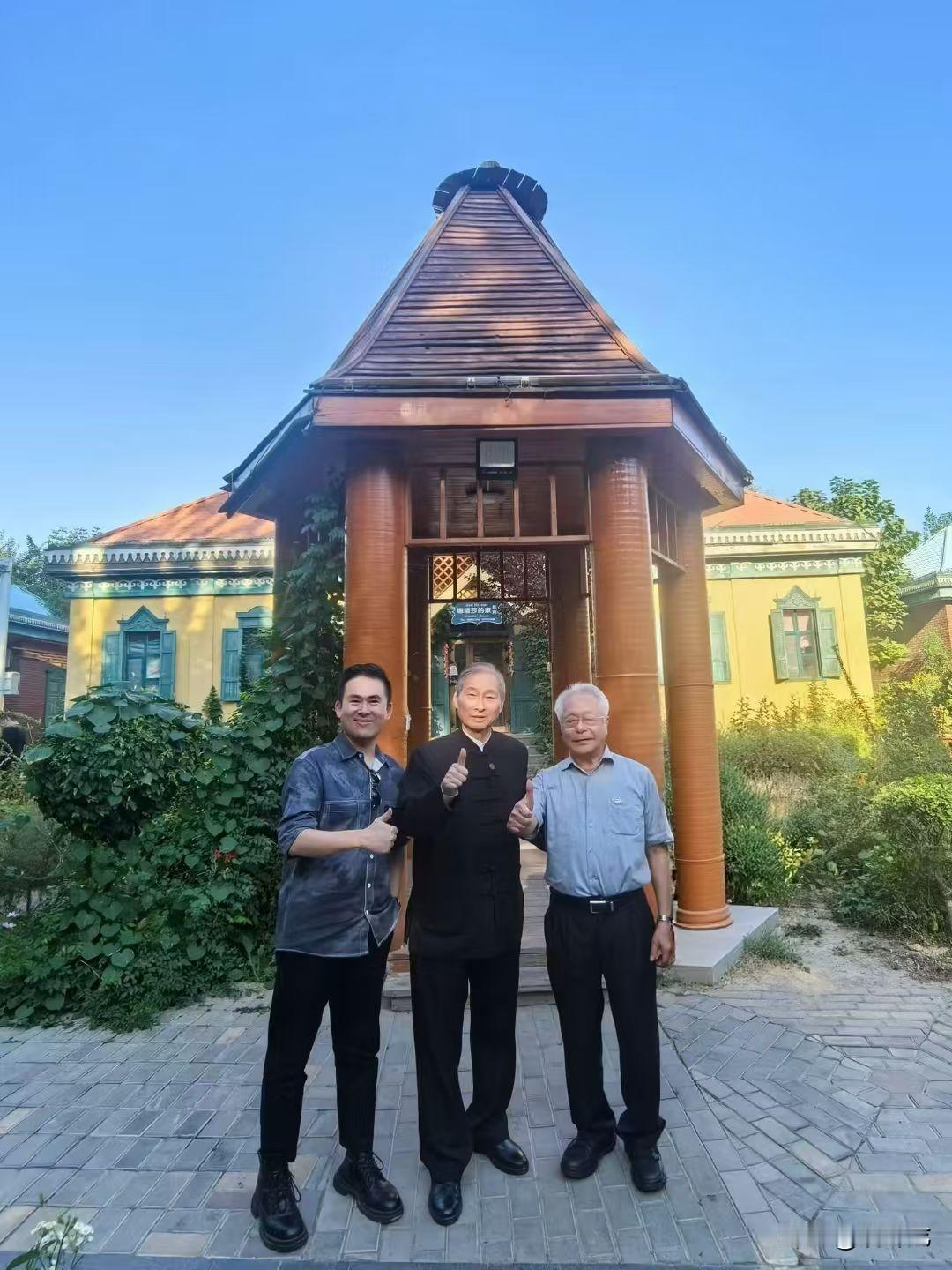 张安乐（中华统一促进党总裁）、王炳忠、吴荣元（岛内劳动党主席），这三位爱国人士近