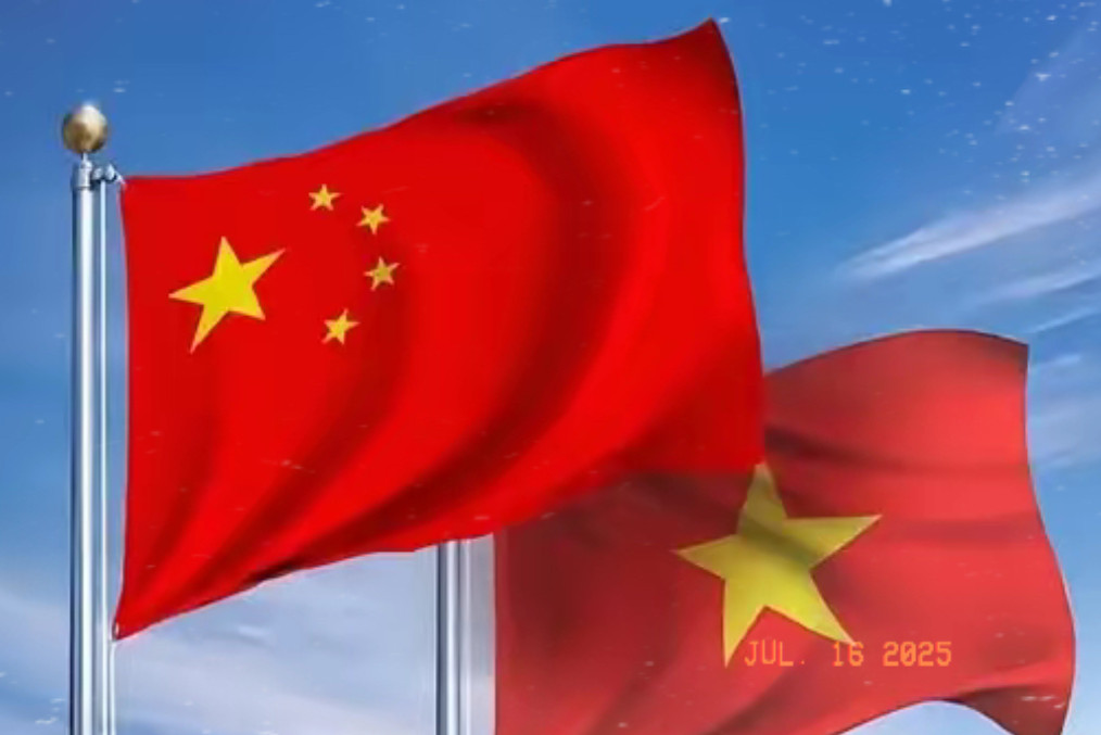 越南禁摩令一出，中国电动车企的车间灯怕是彻夜未熄。河内刚刚拍板，2026年7