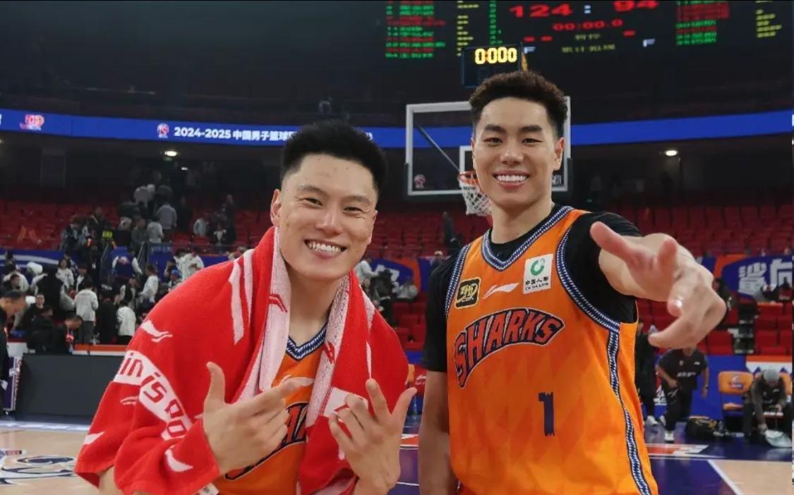 场均不到21分钟却狂轰21分，这个被“忽视”的上海本土后卫，凭什么完爆国