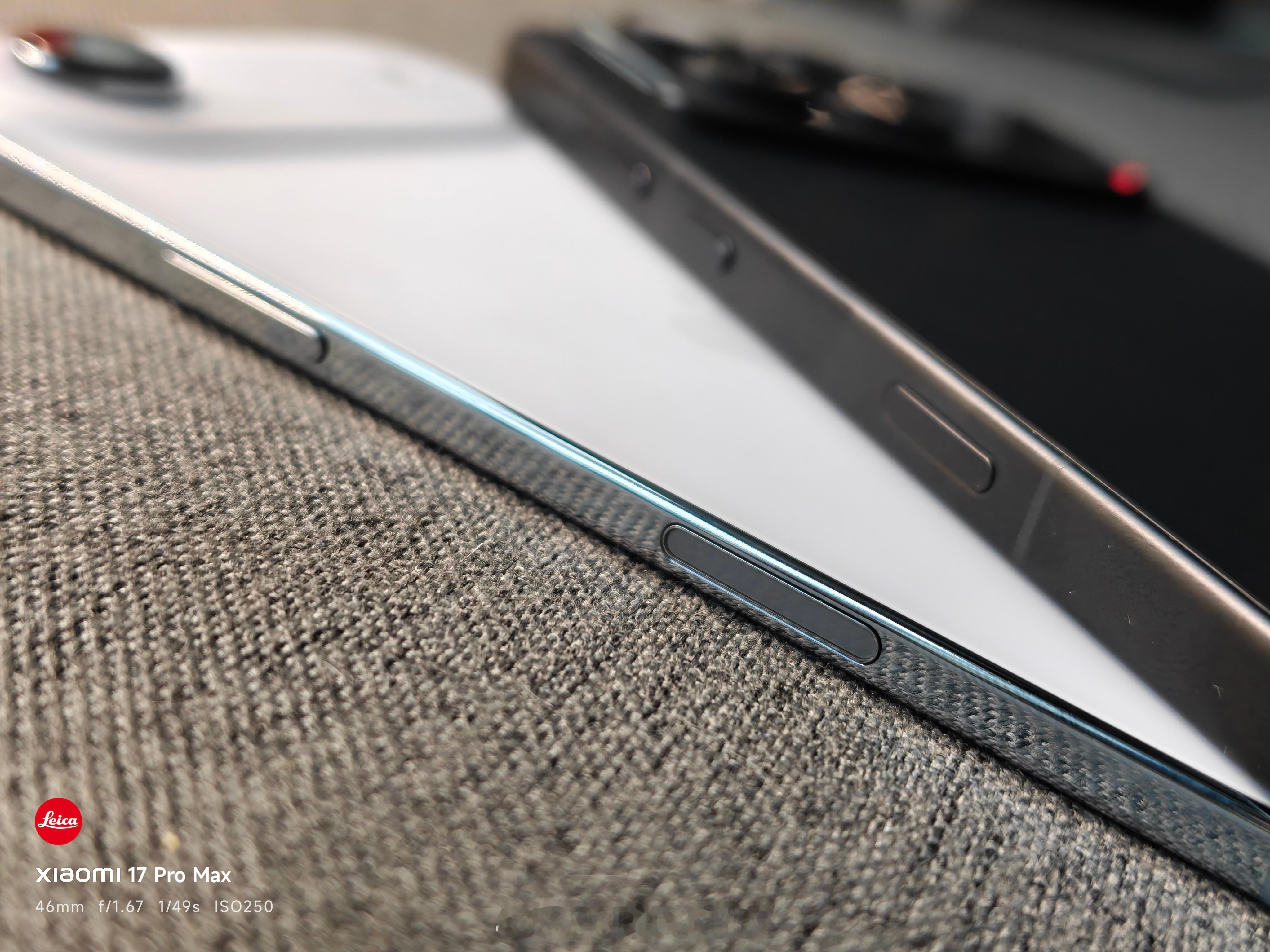 很多厂商没有想明白，拍摄按键到底有什么作用。只知道苹果做了，所以跟进学习，导致极