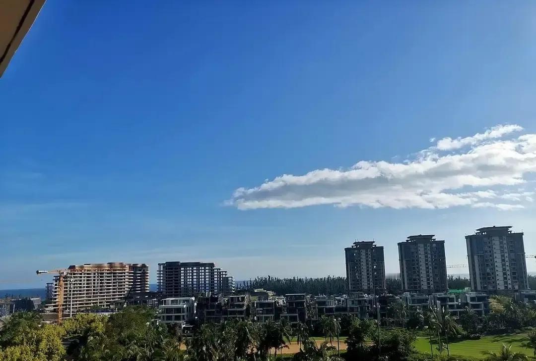 刷到一条热帖，说摩羯、天蝎、金牛、狮子这四位是“中年翻身王”，越老越有钱，配图全