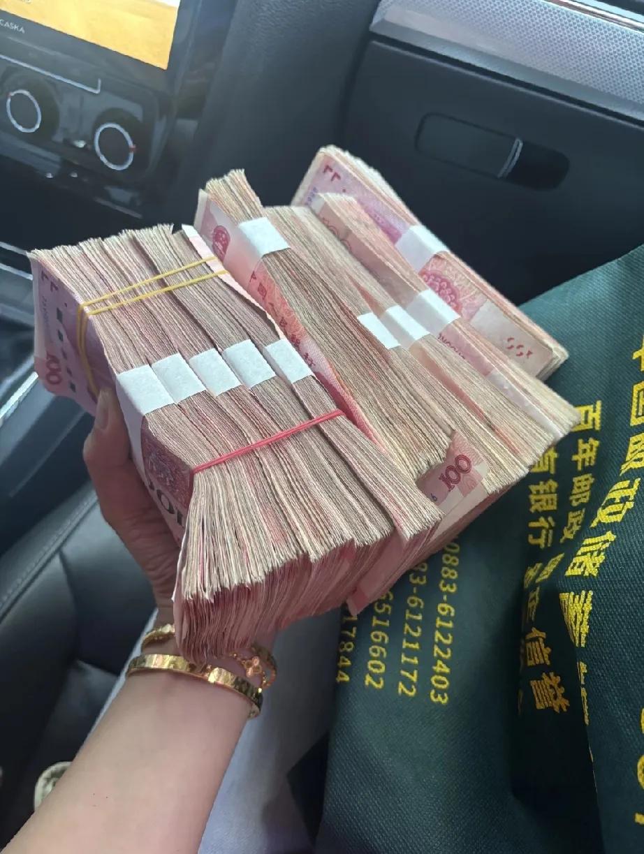 赚钱真有那么重要吗？问你一个扎心的问题2025年还剩最后十几天今年你存了