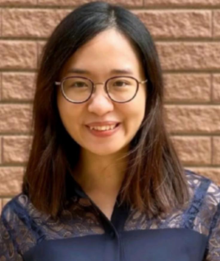 2022年，乱港分子何依琼，决定从香港移居至英国。然而，仅在抵达英国之后仅过了半