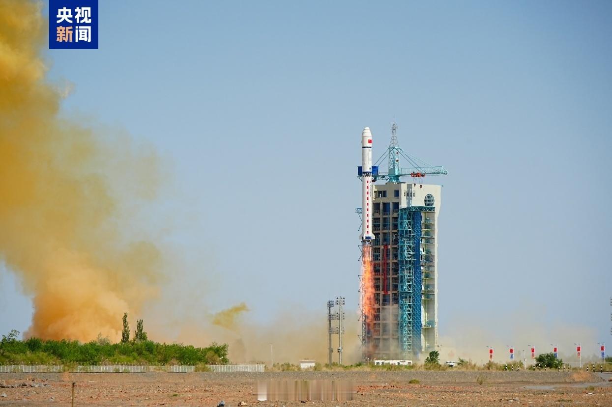 【转发祝贺！张衡一号02星发射成功】国家航天局消息，6月14日15时56分，我国