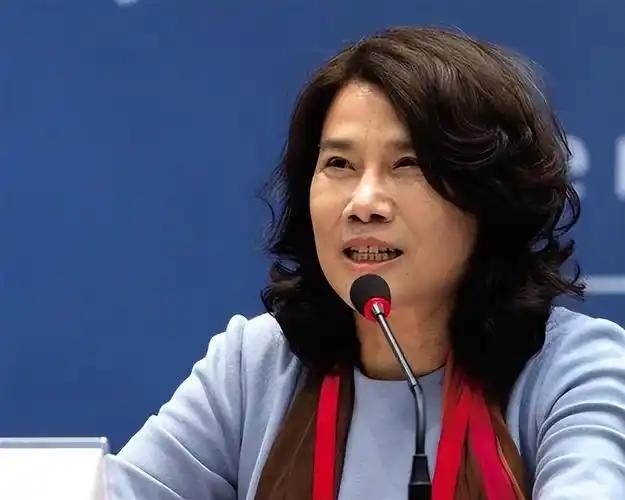 读技校没出息？格力第一个不同意。 但董明珠偏不信72岁亲自出任格力技校校长，