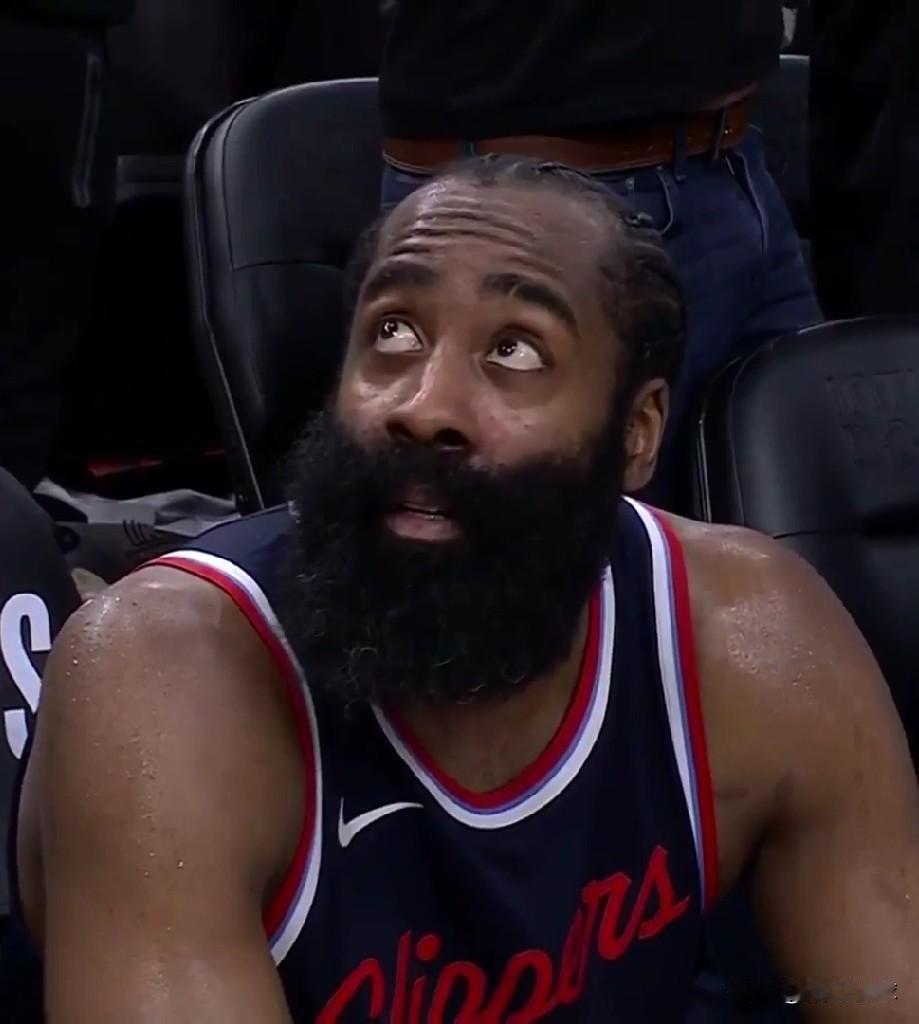 最多领先森林狼18分最后还是被逆转输球！！！快船接下来的7场比赛可不好打喽，个