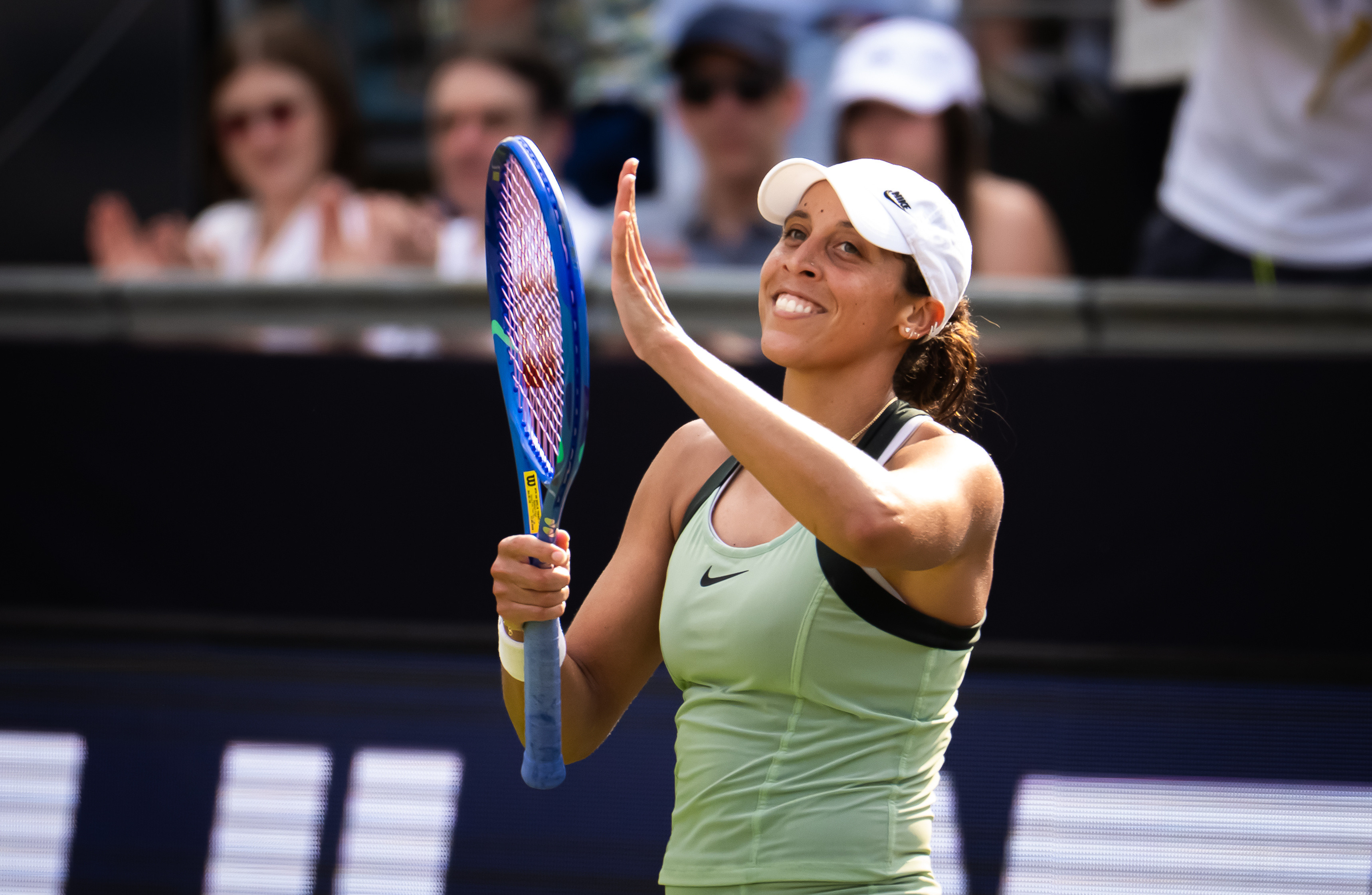 本周两站巡回赛周四完整赛果👇📍WTA500柏林站凯斯6-47-5穆霍娃