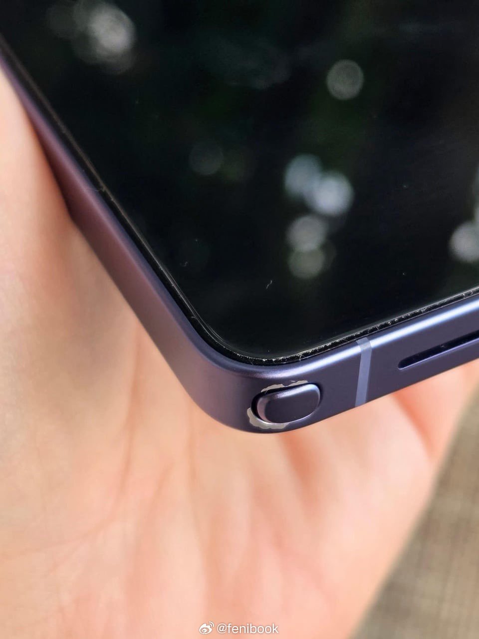 卧槽？有老外反应三星GalaxyS26Ultra掉漆