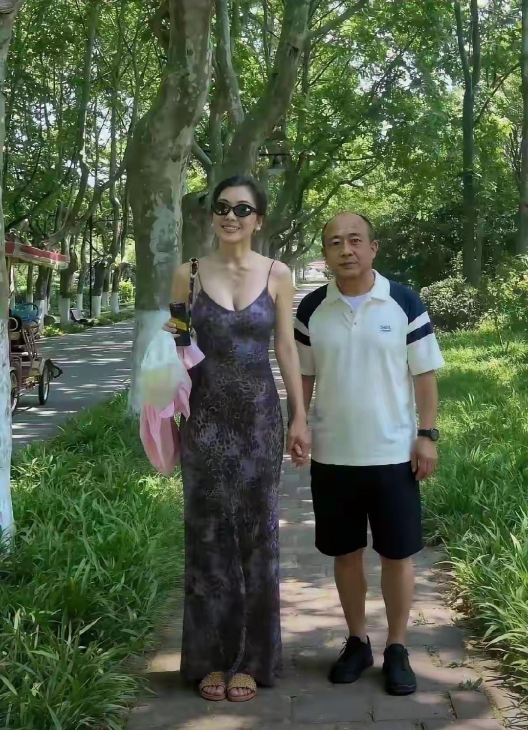 作为年轻高大帅气的我们，对比这位大哥，我们究竟输在哪里了？