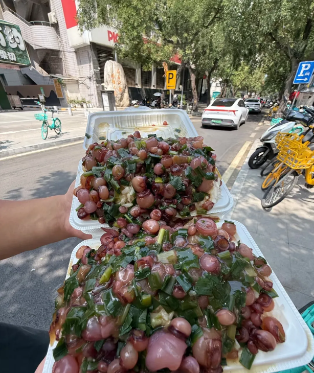 这道特色美食来自哪里？叫什么呀，馋哭了