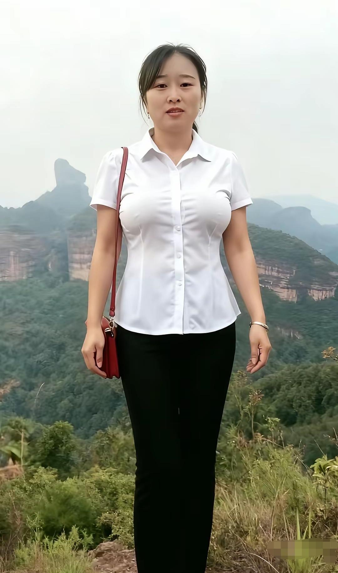 朴实无华的美女