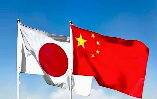 奉劝所有中国人，务必要做好心理准备。央视军事频道最近反复在提醒。国防部新闻发言人