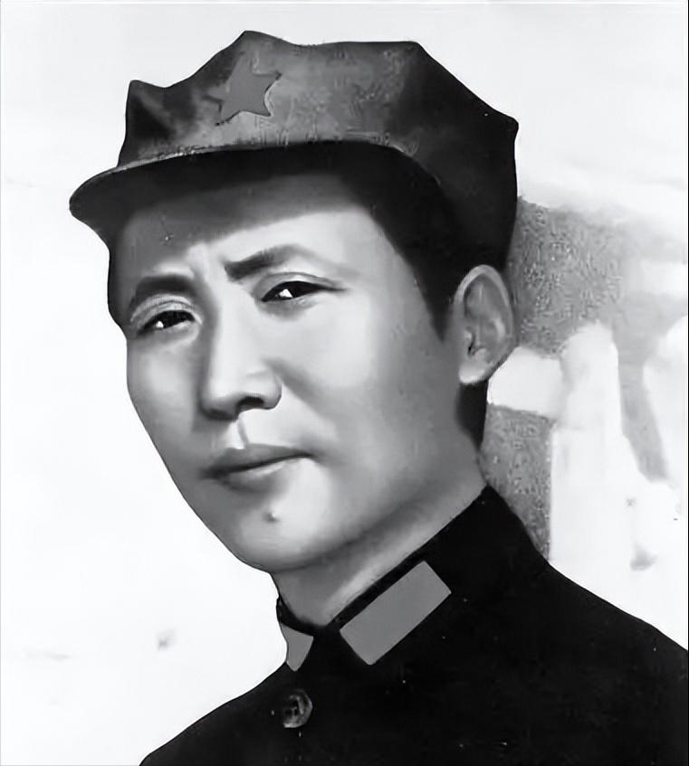 1959年，毛主席说过：“世界上有人怕鬼，有人不怕鬼。鬼是怕它好呢，还是不怕它好