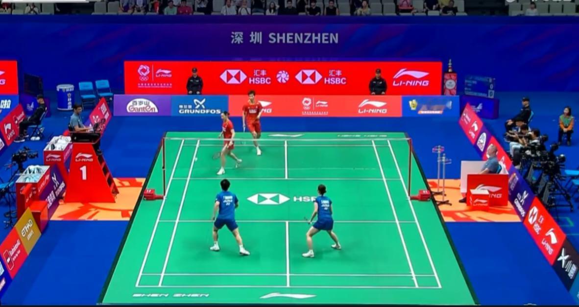 9月1日，中国羽毛球大师赛首轮比赛正式开打，作为赛会3号种子的蒋振邦/魏雅欣直落