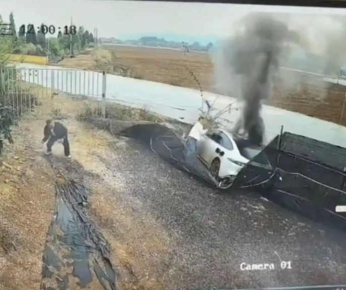 货车司机火场救3人未被认定见义勇为，律师：险情制造者不符标准