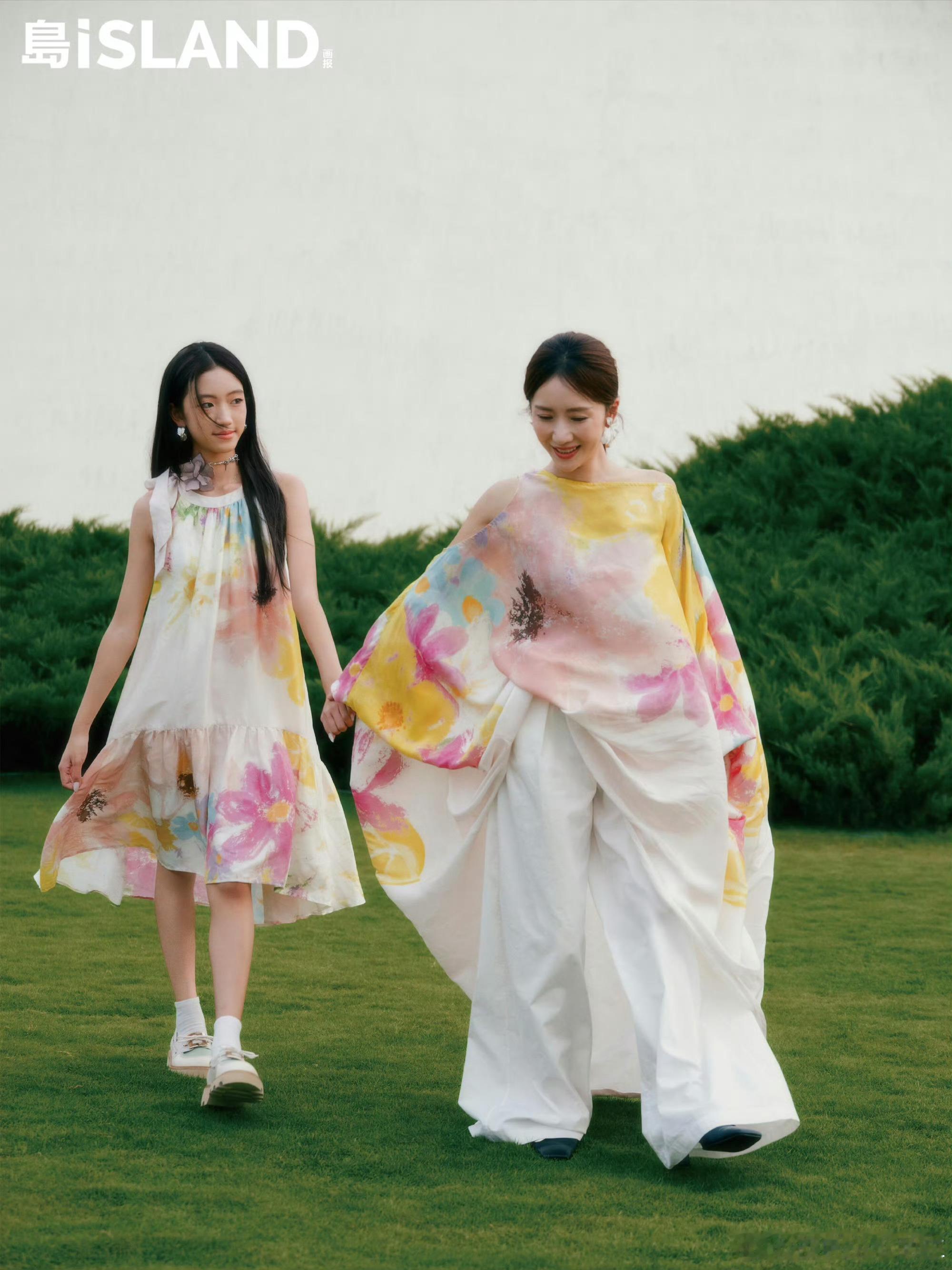 李念女儿长这么大了李念的大女儿卡卡（Jessica）今年已经14岁了，最近因为和