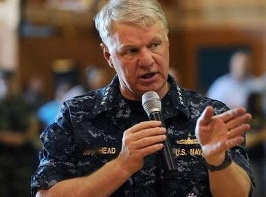 美军曾狂言要炸南海岛礁？金一南强硬回击，不怕再打一场抗美援朝！这番话之所以被