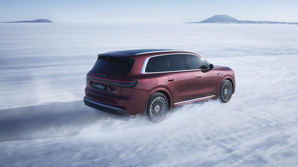 极致安全才是真旗舰，问界M8冬测实力诠释家庭出行底气看完问界M8的专业冬测，真