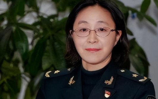 1987年，祝学军在研发东风—17时，发现导弹在飞行中极易遭到外部干扰。