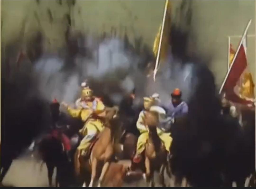 这届网友太调皮了人家刚注册的官方账号！还没开机呢！直接给人家杀青