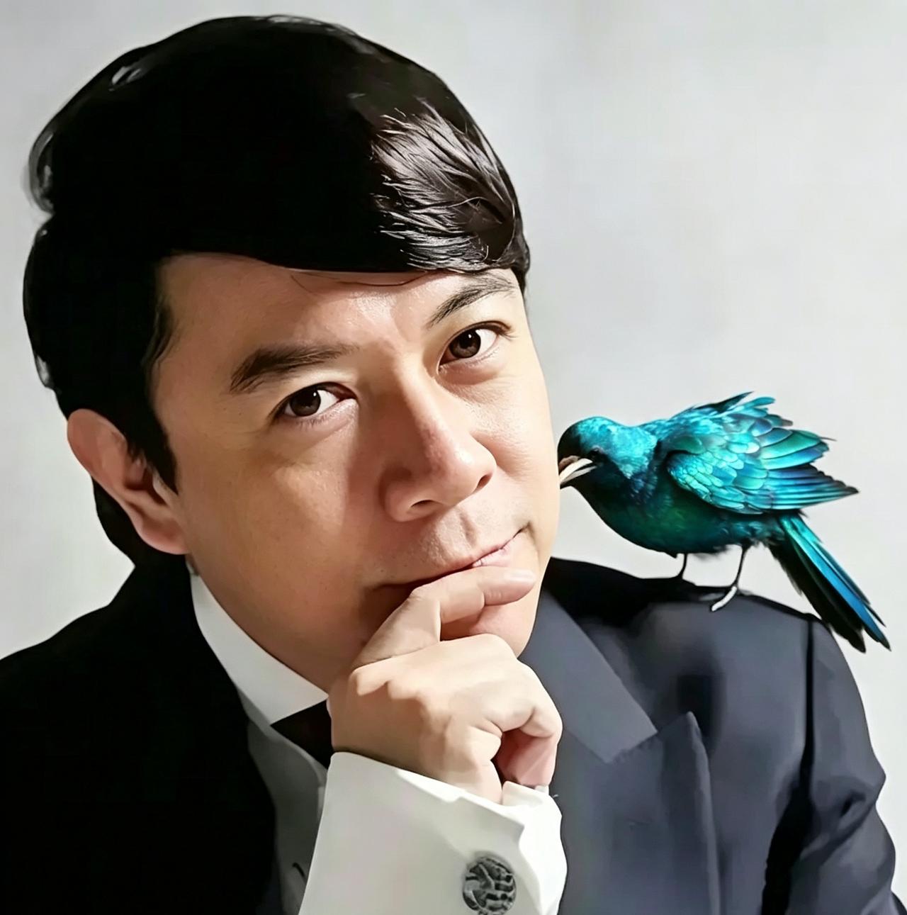 这次蔡康永事件就像一面照妖镜，照出了台湾许多妖魔鬼怪，照出了很多双面人！蓝绿也罕