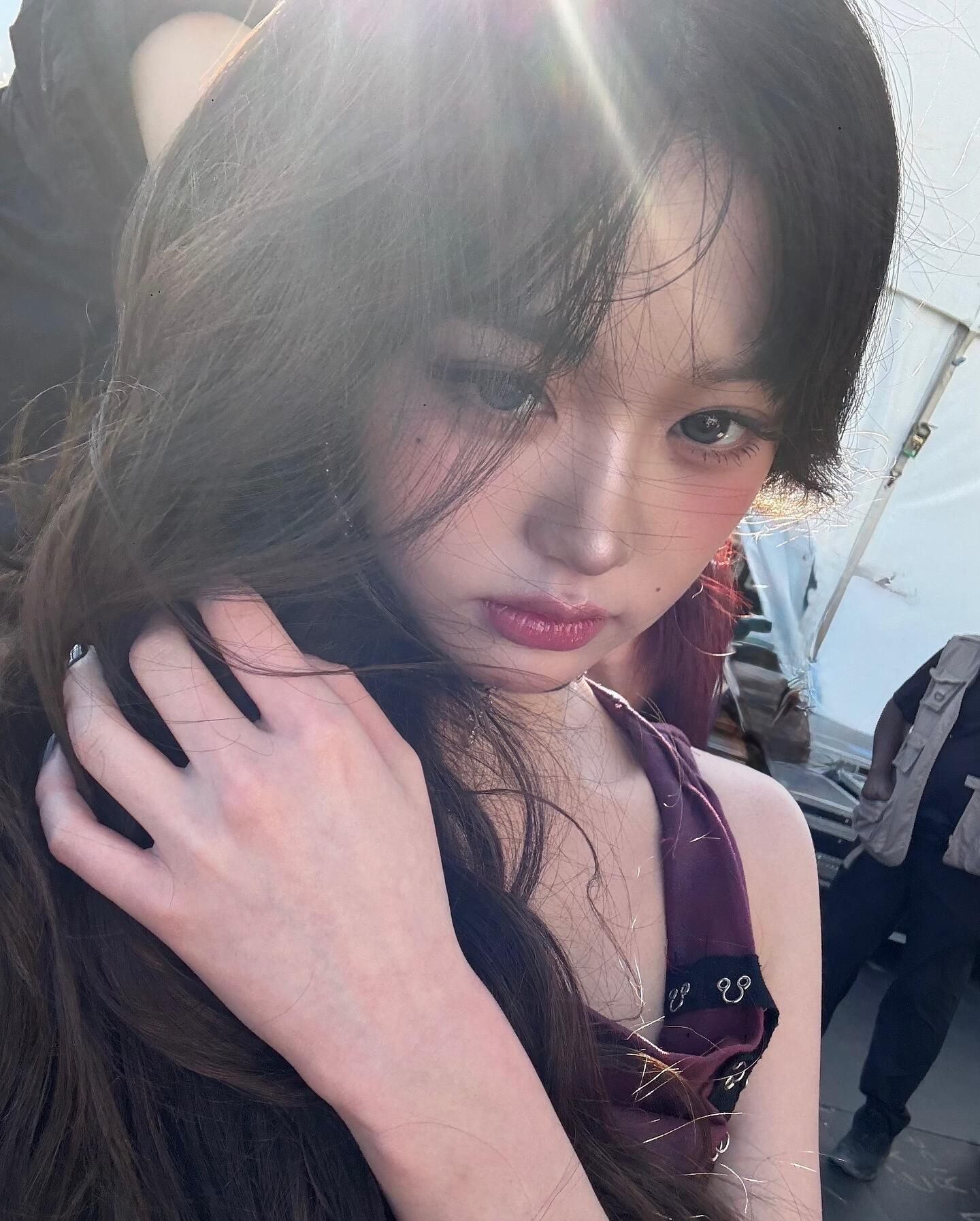张元英ins更新此女的反差感迷晕我了🥹​​​