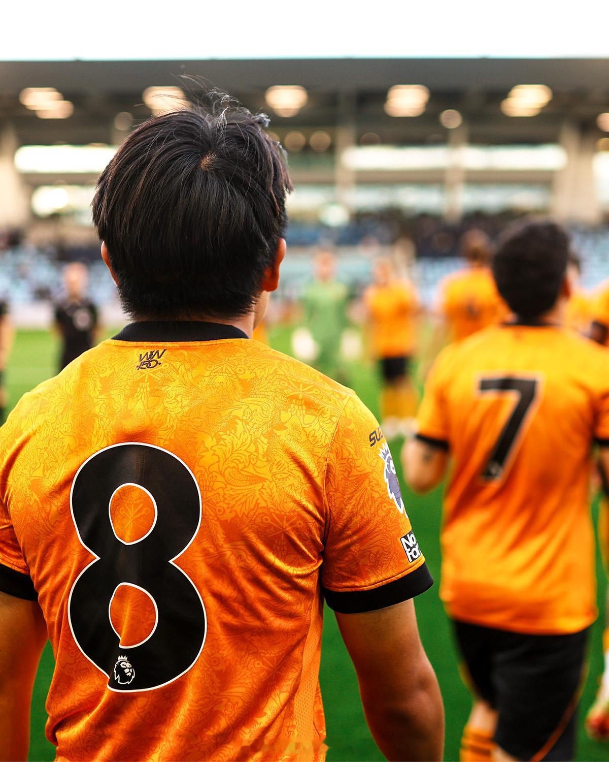 徐彬替补登场，狼队U21主场战平10月9日，英超U21联赛杯小组赛第3轮，狼队