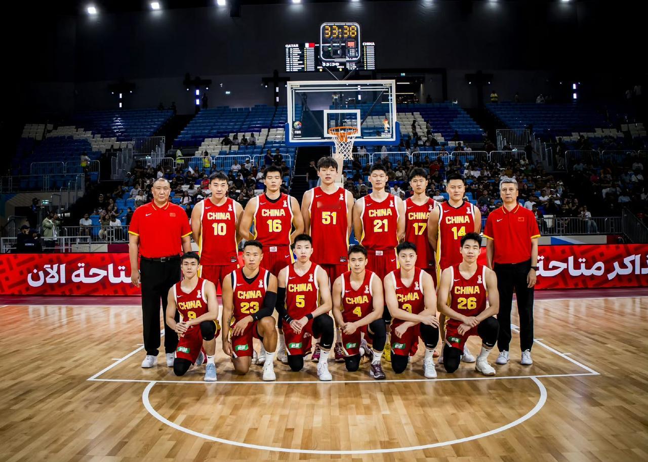 中国男篮晋级形势反转，日本黎巴嫩帮忙，韩国崩溃，郭士强运气好中国男篮在大比分