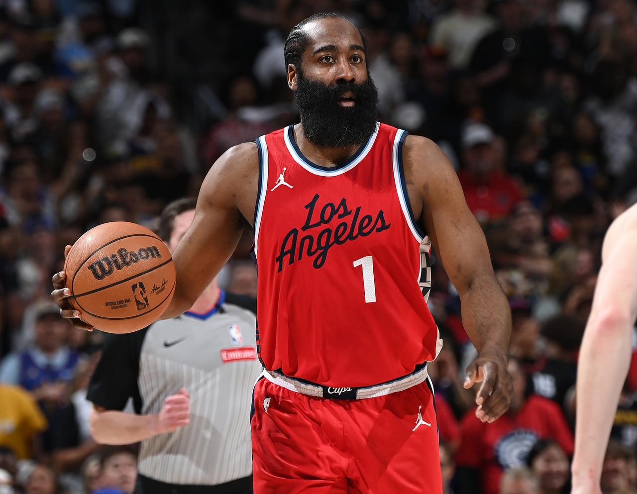 NBA下赛季存在交易的可能性的大鱼可不少！1、詹姆斯（5260美元球员选项）