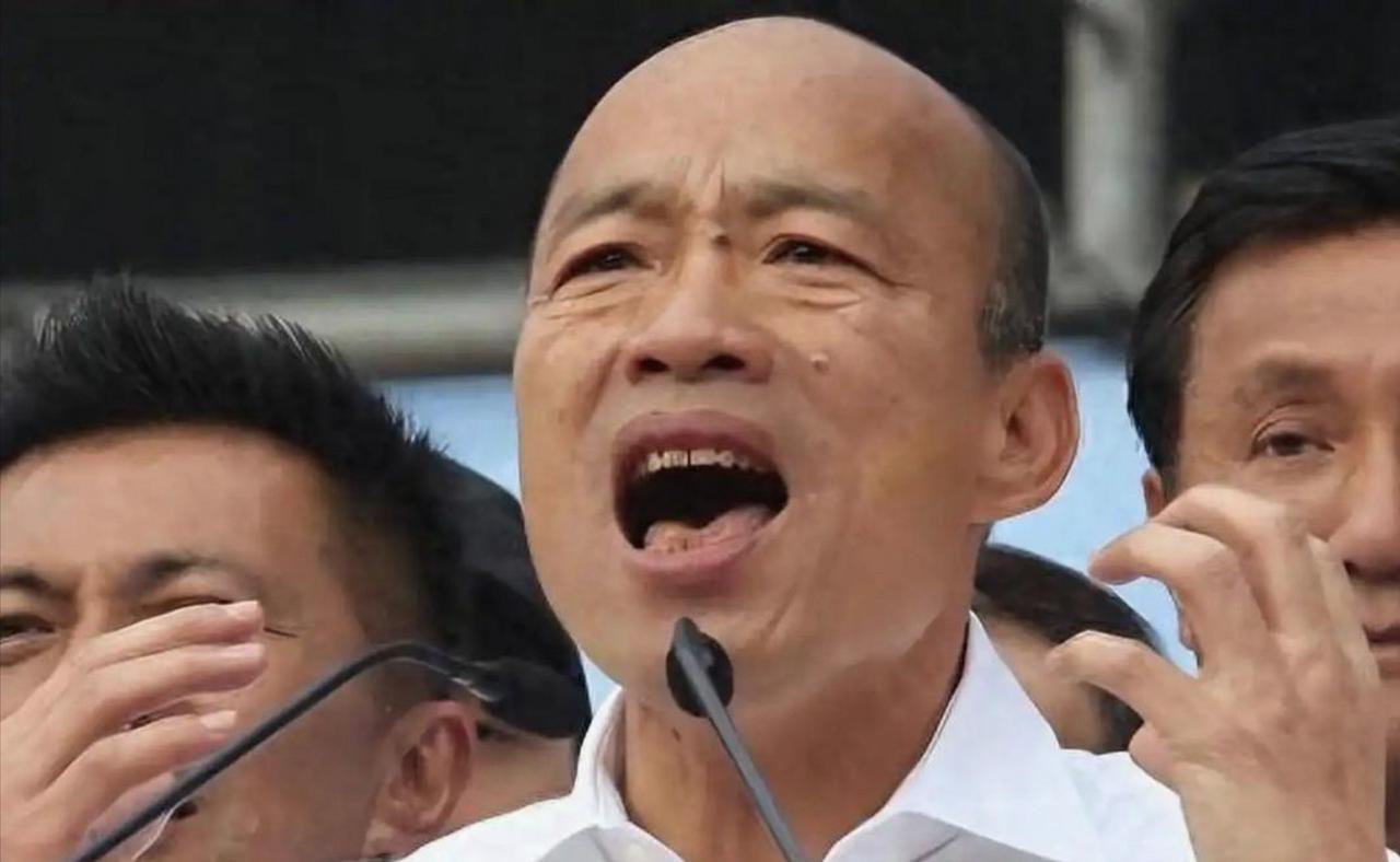 “挺军购、求美援、以武拒统！"6月25日，正在窜美的韩国瑜公开表示：“台湾拥