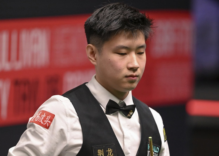 遗憾止步! 赵心童半决赛2-6不敌特鲁姆普, 无缘斯诺克冠中冠决赛