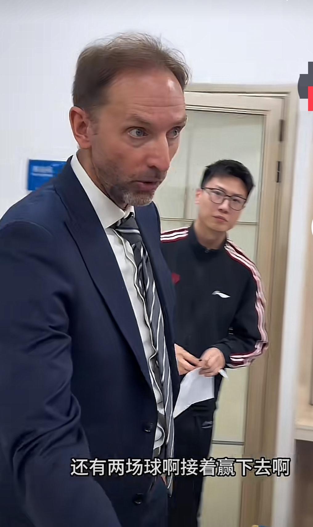 只用5轮就换帅！稠州这步棋，直接改变整个赛季很多人只看到稠州后半程一