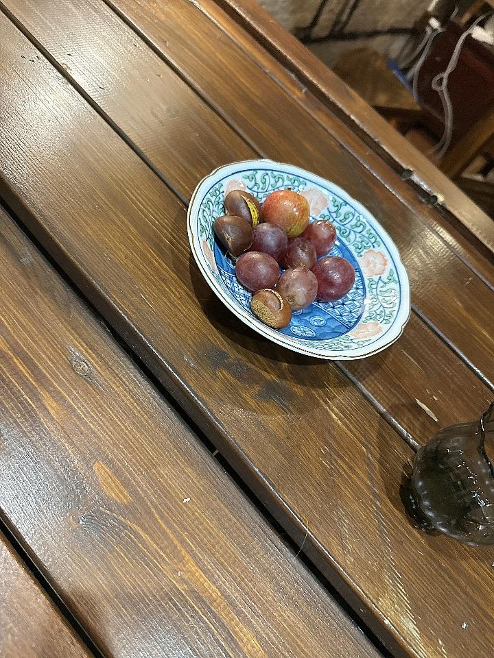 下馆子吃预制菜，这钱花得冤不冤？昨晚跟老婆结婚纪念日，特意选了家装修精致的网