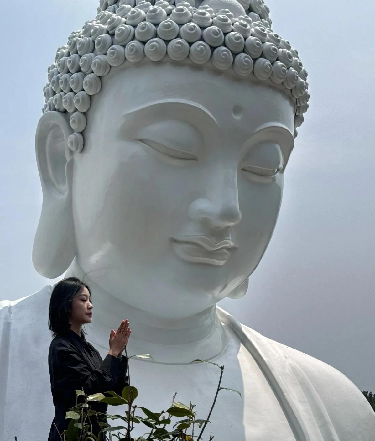 婚外情，下场如何？研究易学多年，我发现一个真相：婚外情多是孽缘。许多人认