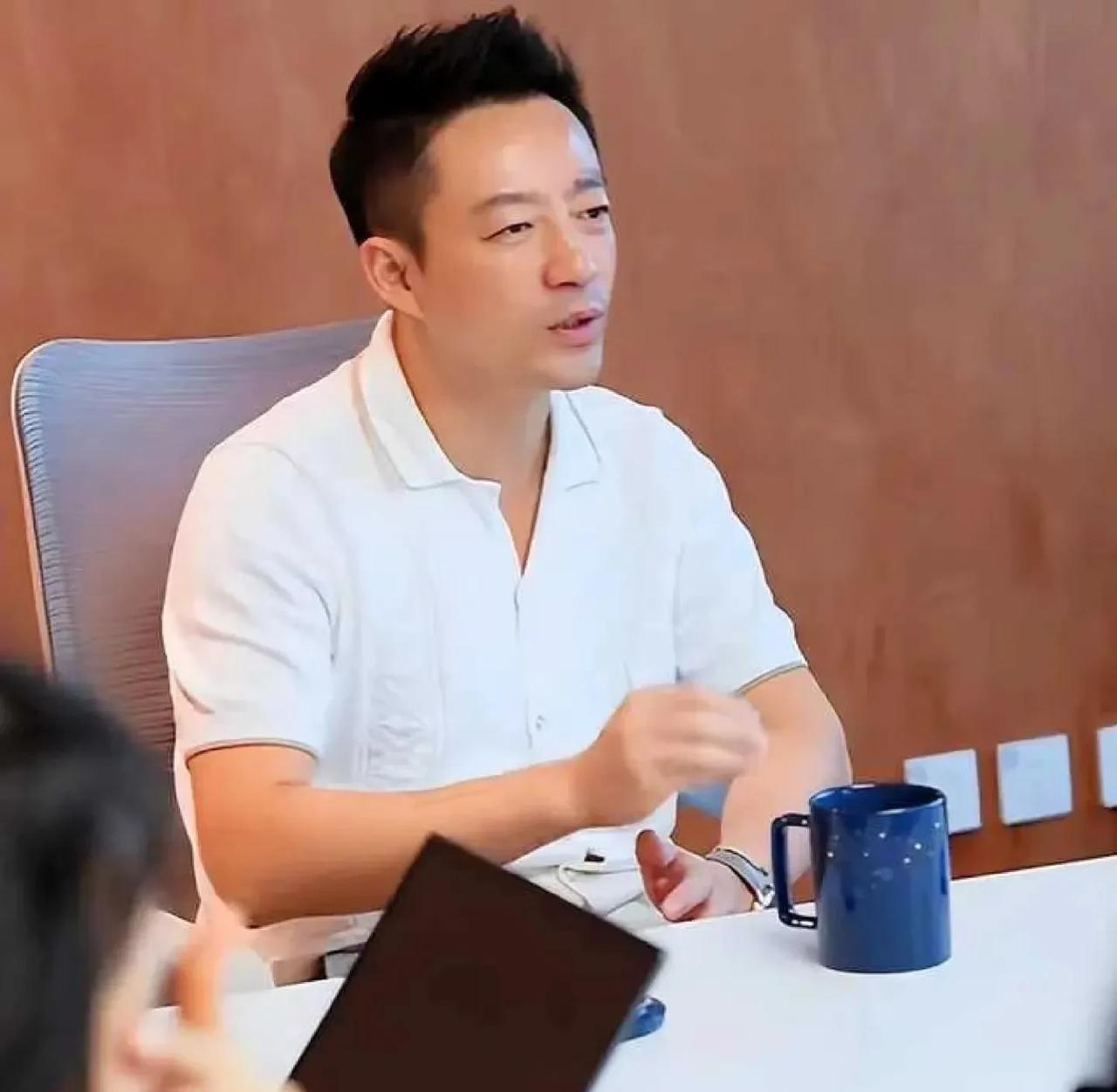 原来汪小菲是改变策略了，麻六记主播们相继离职是真的，不过，并不代表他们以后就跟麻
