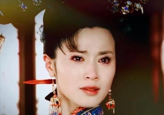 1708年，康熙准备处死大儿子胤褆，他的额娘惠妃知道后，却跑来对康熙说：“胤褆从