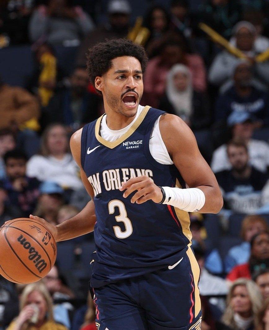 常规赛打到目前！！！乔丹·普尔本赛季为鹈鹕打完了38场比赛！！！场均：23.8