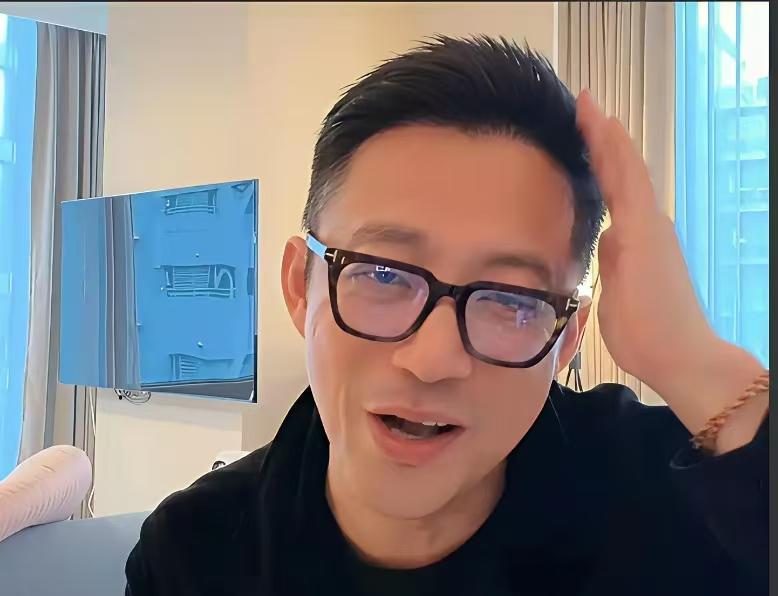 你以为汪小菲是“巨婴”？不，“他不是蠢，他是“坏”！他操控所有人的情绪，用一个又