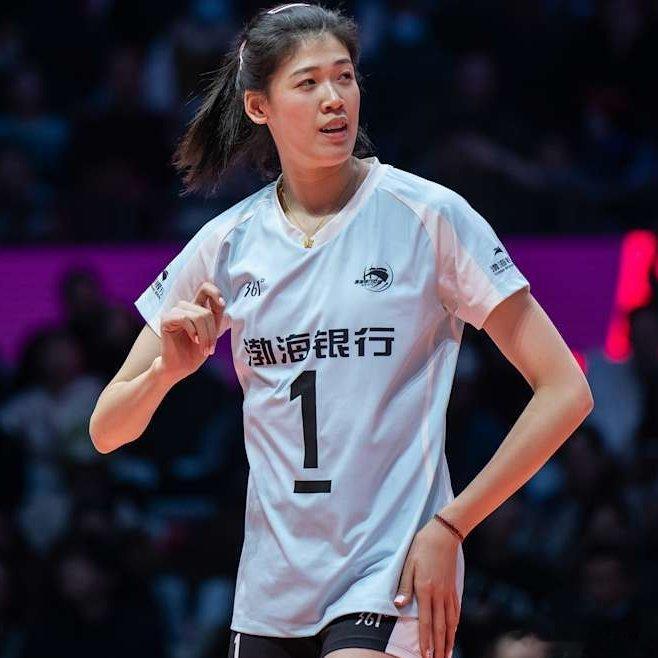 📌天津3比1北京，李盈莹4局28分（49扣25中1失误1被拦+成功率51%，