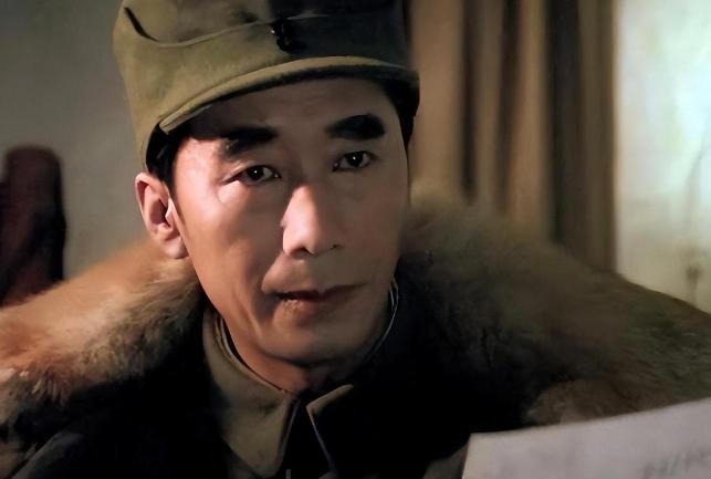林彪的母亲死在逃难路上，死前曾伸出两个手指比划，她这个手势究竟藏着怎样的深意呢？