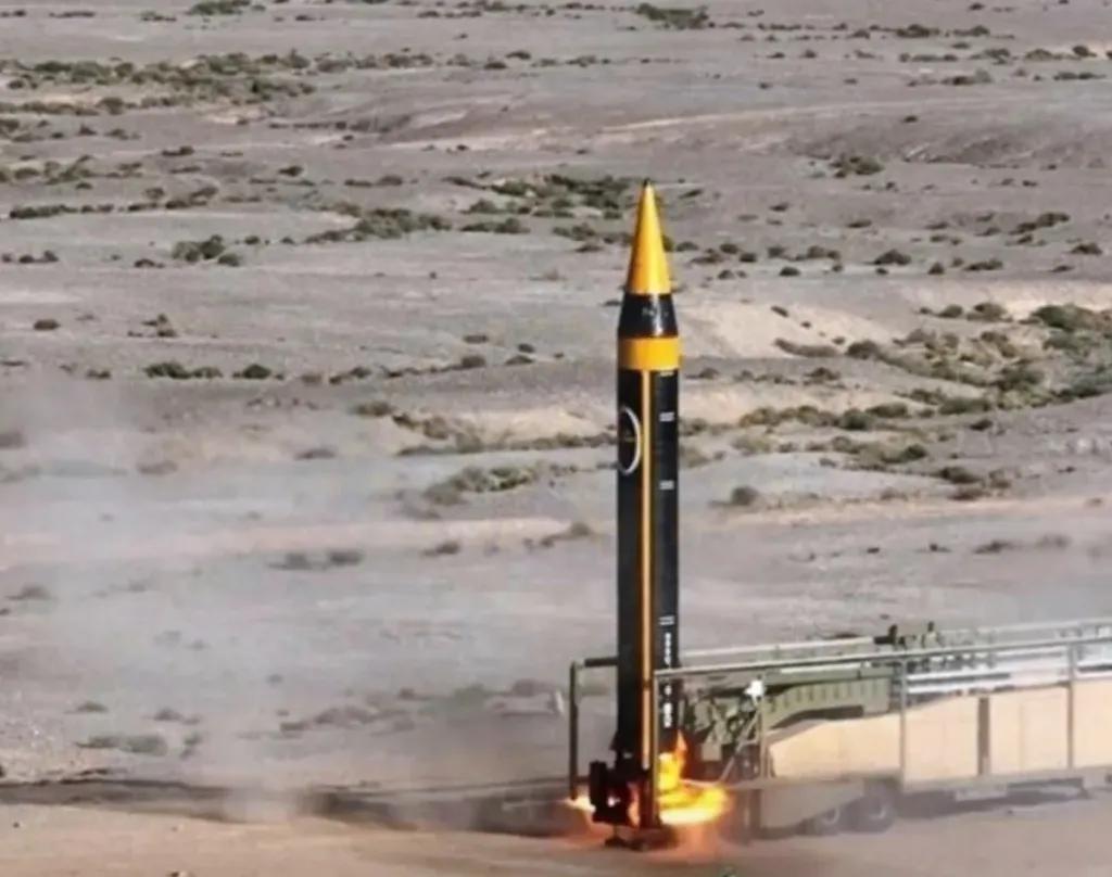 打到第10天，美以伊三方算是彻底撕破脸了。最魔幻的是，现在